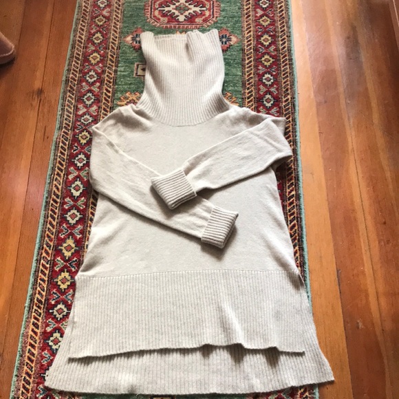 Thick, lush cashmere sweater, no label, no size. Measurements indicate size S - Picture 2 of 8